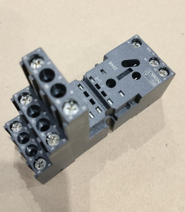 Держатель переключателя - реле SCM_2CO_ECO