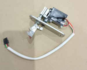 Замок двери электр.