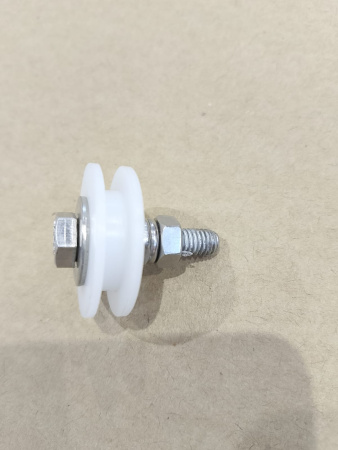 Ролик открытия двери.