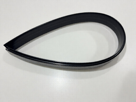 Уплотнитель двери (низ)